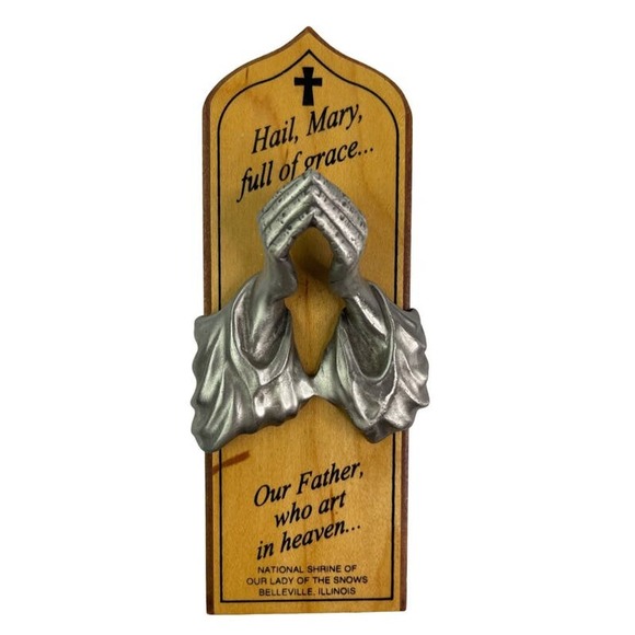 Vintage Christian Wall Hanging Praying Hands Prayer Lady of Snows Wood Metal - Picture 1 of 5